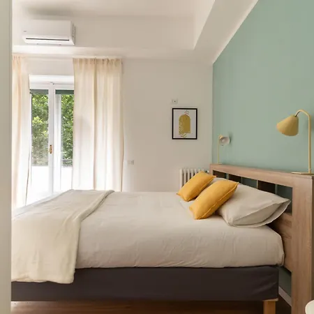 Modern Flats Near Center شقة ميلان