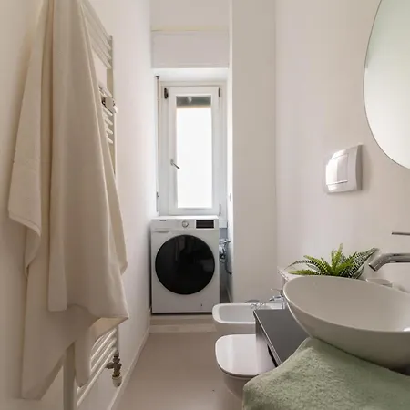 Modern Flats Near Center شقة